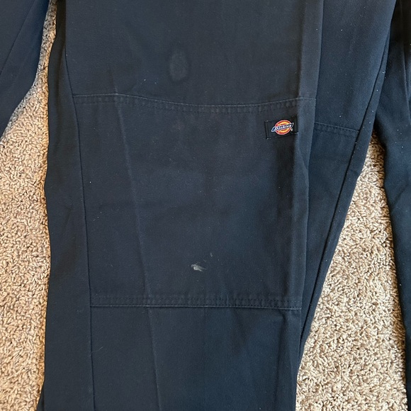 Dickies Men's Loose Fit Black Work Pants 2 Pairs Size 42x30 - Picture 2 of 6